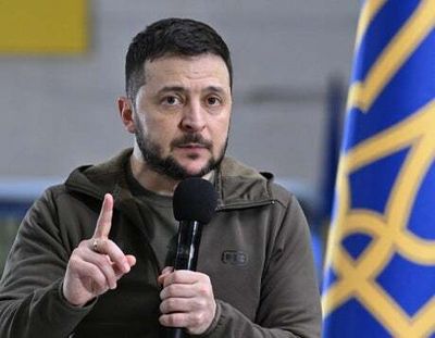 Top US officials meet Zelensky in Kyiv as Ukraine calls for heavy weapons to defeat Putin’s forces