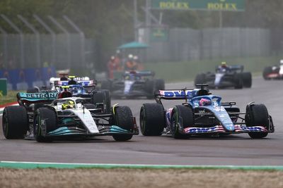 Hamilton: Everyone at Mercedes "feeling it" over F1 struggles