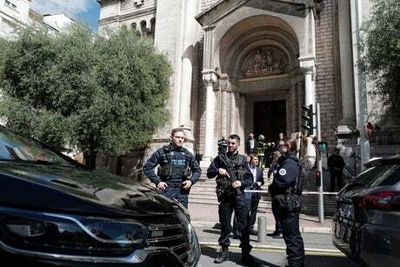 Nun injured snatching knife from knifeman stabbing priest in Nice