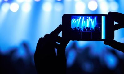 How phones took all the fun out of gig-going