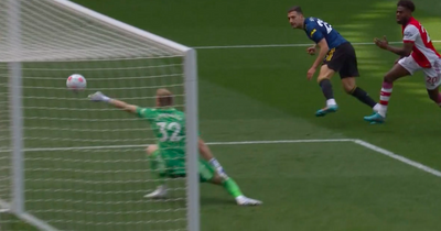 Aaron Ramsdale's 'match-winning' moment for Arsenal after Bruno Fernandes' missed penalty