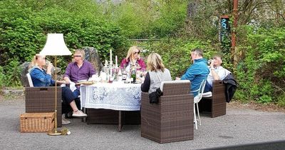 New pictures emerge of Portway diners who set up table on the side of busy road