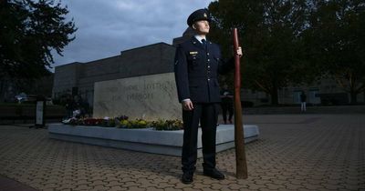 Canberra Anzac dawn service draws 18,000 strong crowd