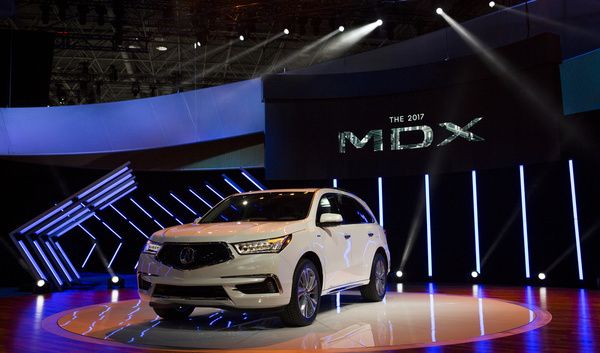 Acura's Expedited MDX Debuts in New York in Swell of Luxury SUVs