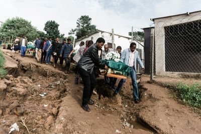 'Fresh wound': S.Africa flood survivors bury loved ones