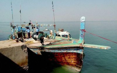 Pakistani boat with 9 people apprehended near Gujarat coast, heroin worth Rs 280 cr seized