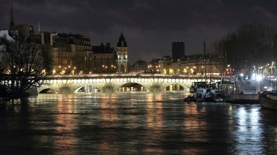 Police officers shoot and kill two in a car in central Paris after it failed to stop