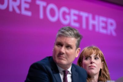 Starmer condemns Westminster’s ‘misogynist’ culture after attack on Rayner