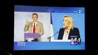Le Pen, Mélenchon already looking to 'third round' of parliamentary elections
