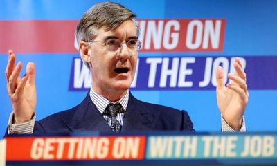 Working 9-5 doesn’t mean being chained to a desk. Someone tell Jacob Rees-Mogg