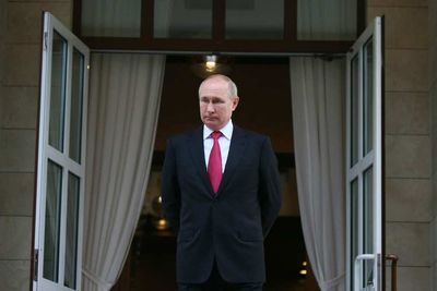 Explaining Putin’s grip on power