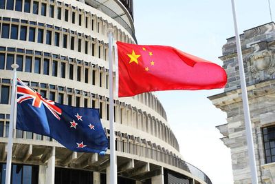 NZ-China debate 'must go beyond black and white'