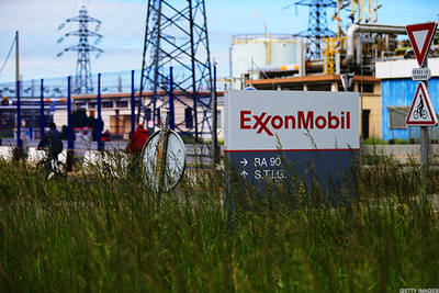 Exxon Makes Goldman List of Top Oil Stocks