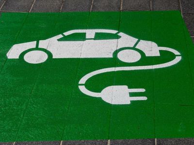 5 Best And Worst States To Charge Your Electric Car