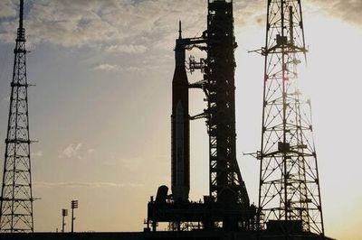 NASA rolls Artemis-1 rocket back into its massive repair garage after setback