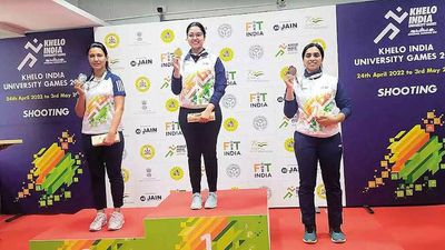Khelo India University Games: Ishneet pips Varsha to claim gold