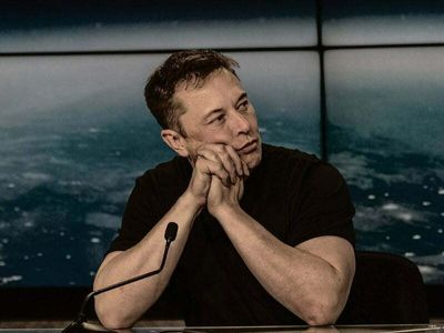 Twouble for Twitter: Elon Musk and the public square