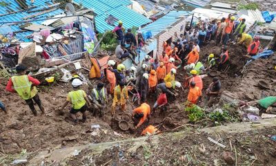 World weatherwatch: floods in South Africa, landslides in India and snowstorms in US