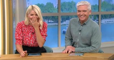 Holly Willoughby breaks 'presenting rule' leaving ITV This Morning's Phillip Schofield lost for words