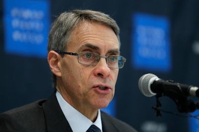 Head of Human Rights Watch to resign after nearly 3 decades