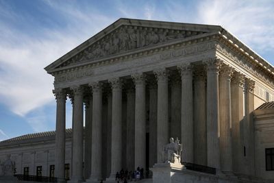 U.S. Supreme Court weighs 'remain in Mexico' immigration dispute