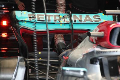 Mercedes experiments continue with Hamilton/Russell F1 wing choices