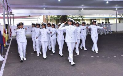 27 Asst Commandants of Coast Guard complete training