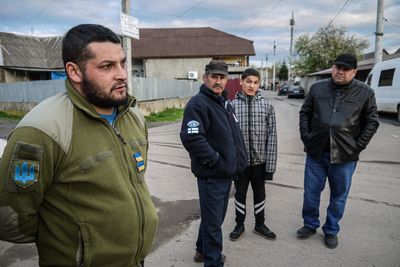 Ukraine’s long-persecuted Roma minority joins war effort