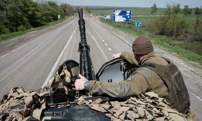 Russia accused of shelling Mariupol humanitarian corridor