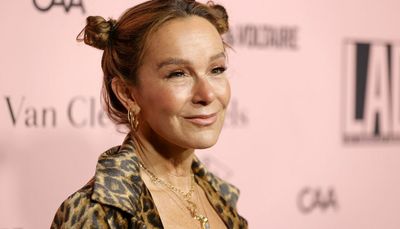 Jennifer Grey discusses Patrick Swayze, nose job that made her ‘invisible,’ and more in memoir