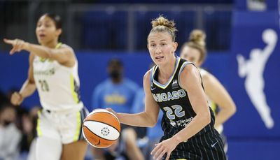 Sky’s Courtney Vandersloot plans to continue her overseas career despite WNBA’s looming prioritization rule