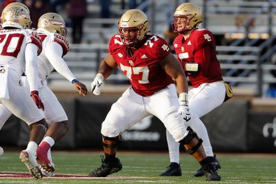 Pros and cons for 10 possible first-round targets for Chargers
