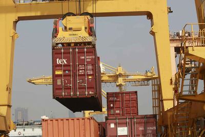 March exports reach 30-year record high