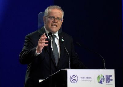 Climate rows resurface in Australia's ruling coalition ahead of election