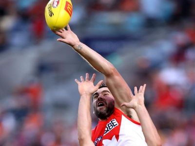 Swans' Longmire annoyed by McCartin vision