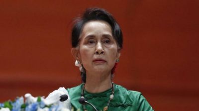 Myanmar’s Suu Kyi Handed 5 Year Jail Term for Corruption