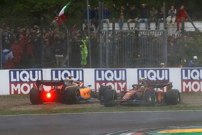 Ferrari mechanics welcomed Ricciardo apology, says Sainz