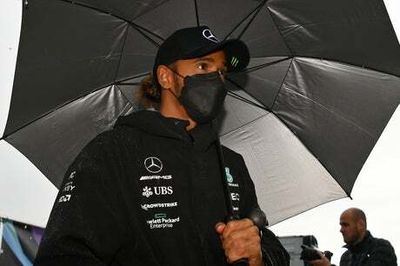 Jacques Villeneuve fears Lewis Hamilton becoming the latest disillusioned F1 champion to quit the sport