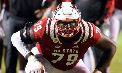 Pros & cons: Should Jets draft an offensive lineman in the first round?