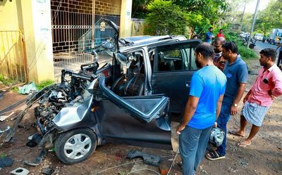 Four killed in road accident in Alappuzha