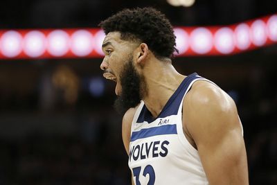 Karl-Anthony Towns seems to be cursing the Timberwovles with his trash talk against the Grizzlies