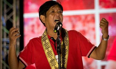 Philippines presidency frontrunner praises ‘genius’ dictator father