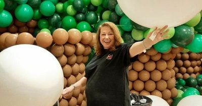 Lanarkshire balloon artist's deep breath at America's Big Balloon Build event