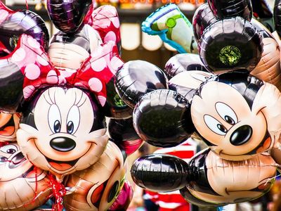 Jim's Bargain Bin: Why Cramer Just Bought Disney And This Year's Worst-Performing Dow Jones Stock