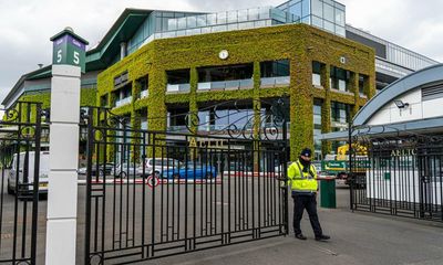 ‘Stop the monster’: Ukrainian tennis chief backs Wimbledon ban on Russians