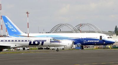 Poland agrees to work demands of air traffic controllers