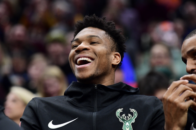 Charles Barkley compared Giannis Antetokounmpo to Tim Duncan: ‘The most humble, quiet superstar I’ve ever been around’