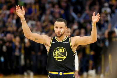 Warriors, Bucks advance in NBA playoffs