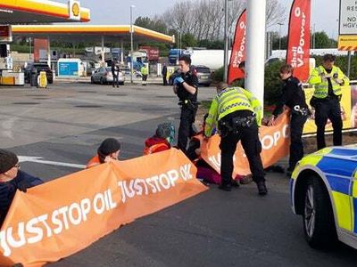 Just Stop Oil protesters block petrol stations on M25 during rush hour