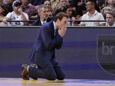Kings coach fined $10k for referee jibe
